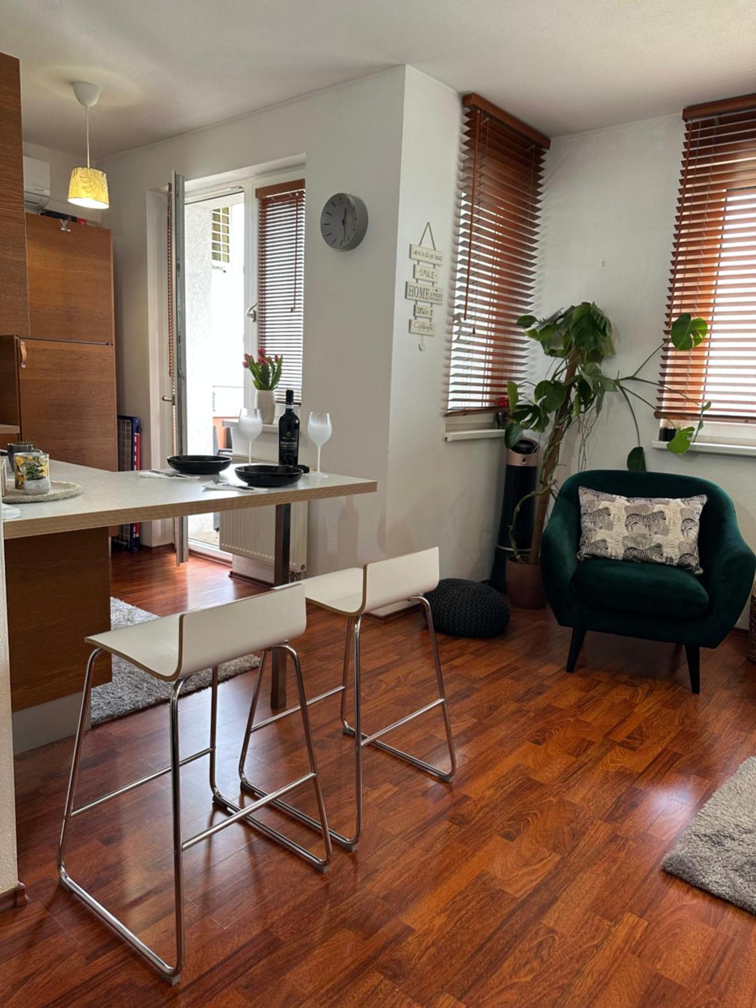 Cozy Apartment With Nice Balcony Seating, 9Th Floor, Parking Bratislava Esterno foto