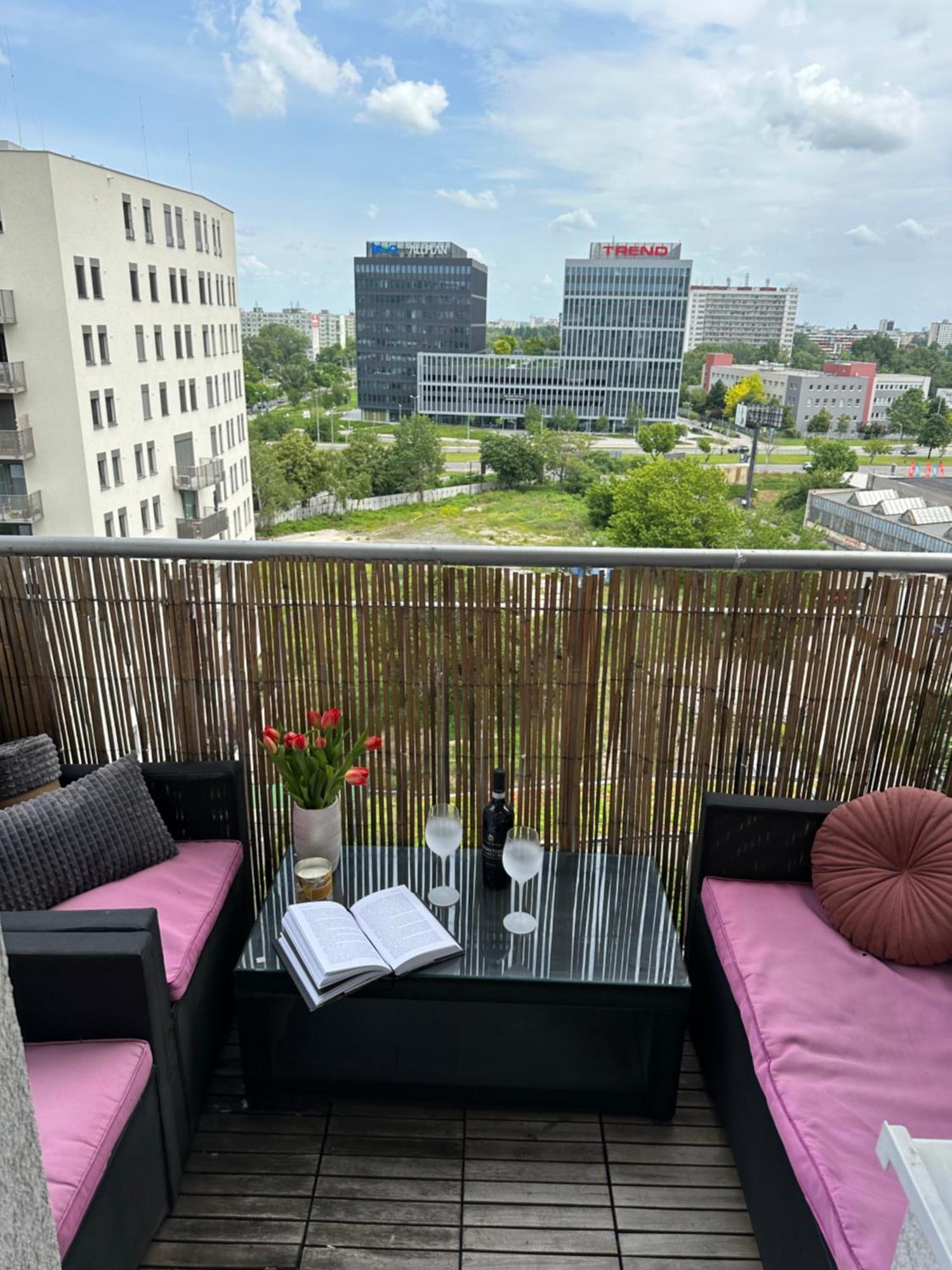 Cozy Apartment With Nice Balcony Seating, 9Th Floor, Parking Bratislava Esterno foto